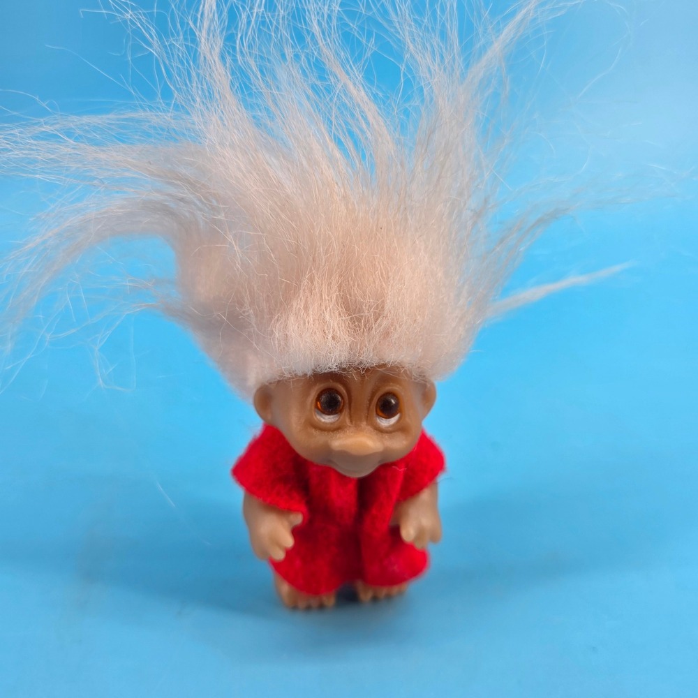 Vintage 1985 Dam Troll Doll White‎ Hair Amber Eyes Red Outfit 2.5 Inch Miniature